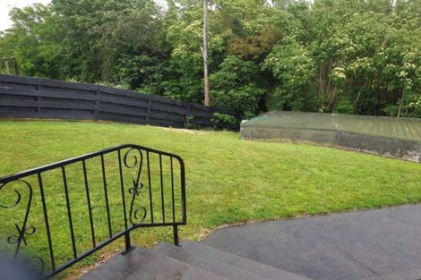 Photo of property in 5 Kowhai Place, Eltham, 4322