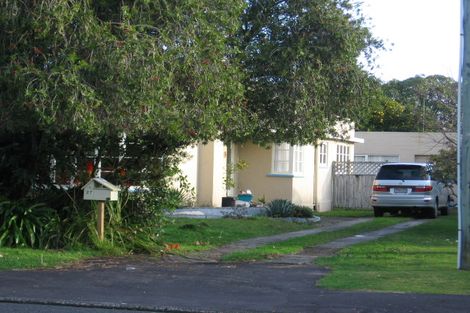 Photo of property in 27 Knighton Road, Hillcrest, Hamilton, 3216