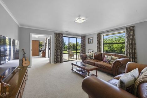 Photo of property in 4 Dunbar Place, Highlands Park, New Plymouth, 4312