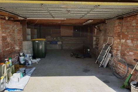 Photo of property in 2/9 Lex Avenue, Green Bay, Auckland, 0604