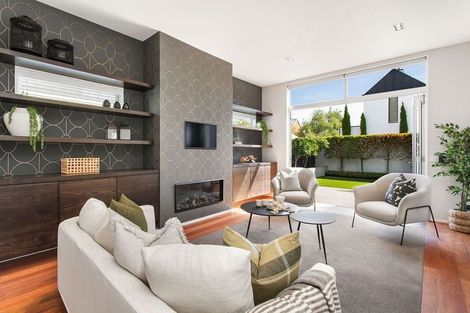 Photo of property in 43 Hawkesbury Avenue, St Albans, Christchurch, 8014