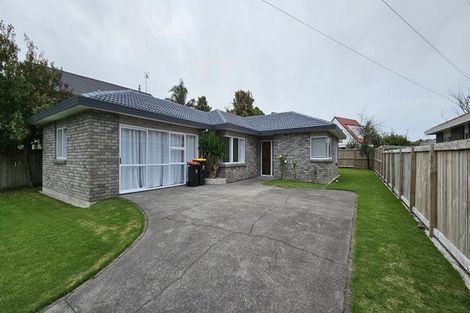 Photo of property in 13 Bayfair Drive, Mount Maunganui, 3116