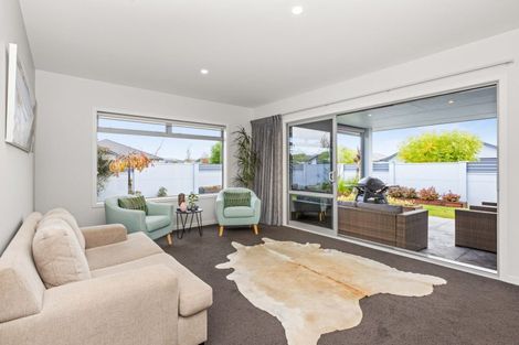 Photo of property in 1 Benmore Place, Poraiti, Napier, 4112