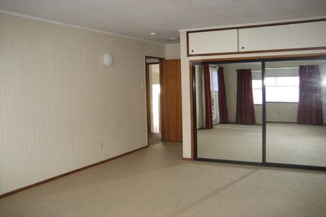 Photo of property in 17 Greenock Road, Ranui, Auckland, 0612