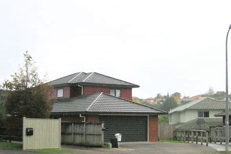 Photo of property in 2/44 Headcorn Place, Botany Downs, Auckland, 2010