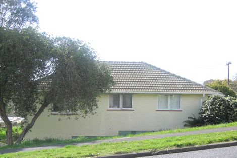 Photo of property in 79 Glenpark Avenue, Frankleigh Park, New Plymouth, 4310