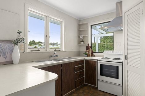 Photo of property in 49 Queen Road, Bellevue, Tauranga, 3110