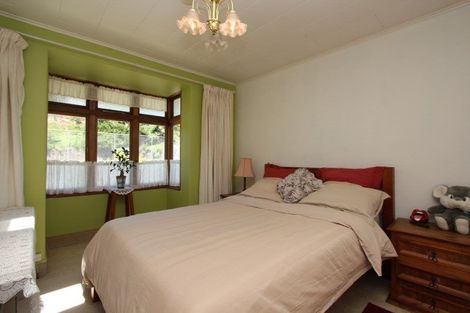 Photo of property in 10 Coote Road, Bluff Hill, Napier, 4110