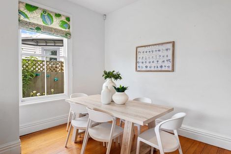 Photo of property in 14 Weston Road, St Albans, Christchurch, 8052