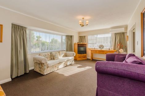 Photo of property in 11 Rawene Street, Waikanae, 5036