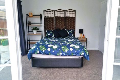 Photo of property in 37 Cuffs Road, Wainoni, Christchurch, 8061