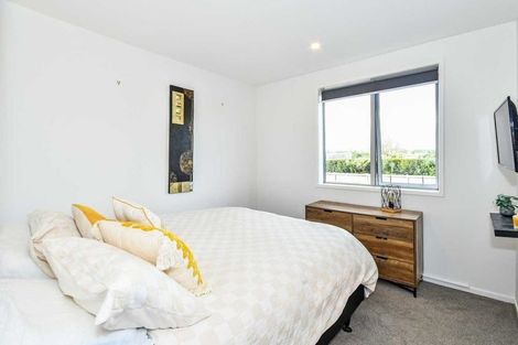 Photo of property in 16 Fort Lincoln Loop, Karaka, Papakura, 2113