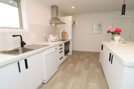 Photo of property in 16 Mcmullan Place, Oamaru North, Oamaru, 9400