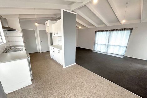 Photo of property in 7 Matai Street, Castlecliff, Whanganui, 4501