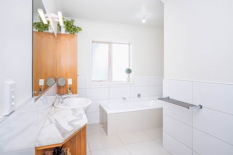 Photo of property in 73 Cook Street, Hamilton East, Hamilton, 3216