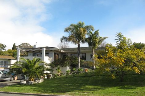 Photo of property in 52 Tauroa Road, Havelock North, 4130