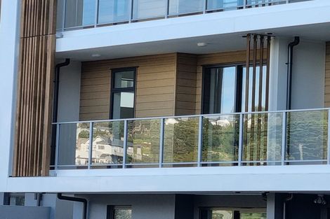 Photo of property in 3/63 Tiketike Way, Brooklyn, Wellington, 6021