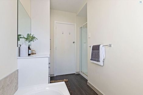 Photo of property in 17 Mcsaveneys Road, Marshland, Christchurch, 8051