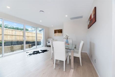 Photo of property in 13 Barrique Road, Kumeu, 0810