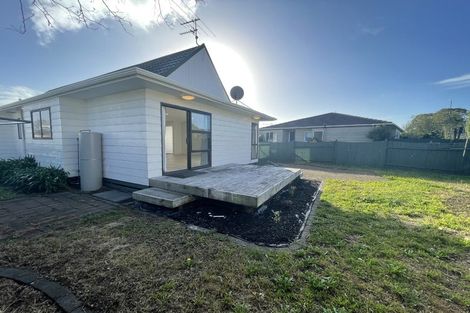 Photo of property in 1/46 Aviemore Drive, Highland Park, Auckland, 2010