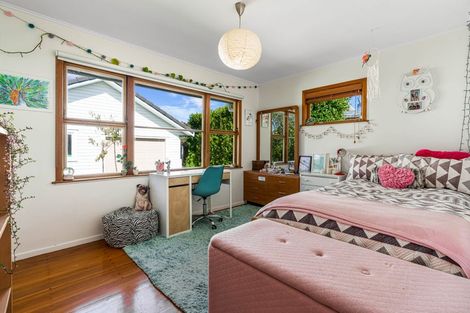 Photo of property in 36 Totara Road, Te Atatu Peninsula, Auckland, 0610