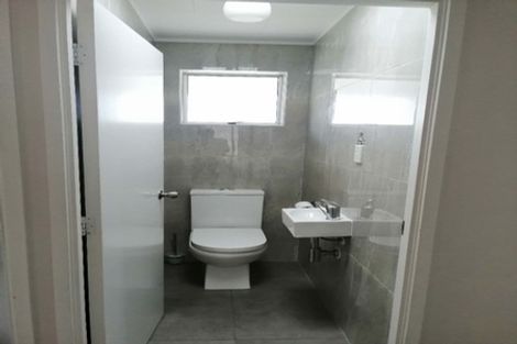 Photo of property in 68 Hutchinsons Road, Bucklands Beach, Auckland, 2014