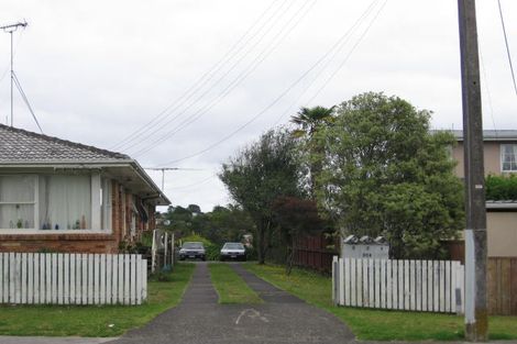 Photo of property in 3/204 Birkdale Road, Birkdale, Auckland, 0626