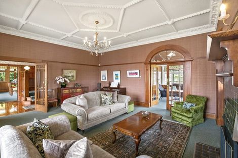 Photo of property in 33 Cameron Street, New Plymouth, 4310
