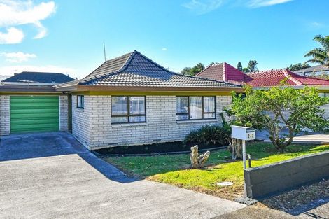 Photo of property in 2/2 Grande Vue Road, Papatoetoe, Auckland, 2025