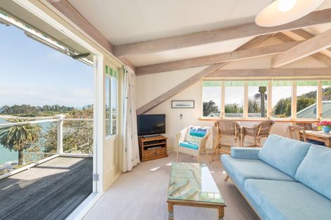 Photo of property in 10 Richardson Street, Britannia Heights, Nelson, 7010