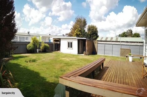 Photo of property in 9 Leslie Avenue, Cloverlea, Palmerston North, 4412