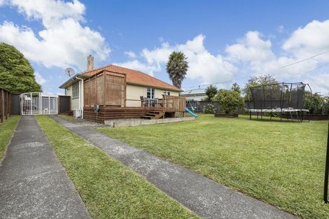 Photo of property in 10 Okoroire Street, Tirau, 3410