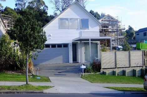 Photo of property in 13 Nimstedt Avenue, Oteha, Auckland, 0632