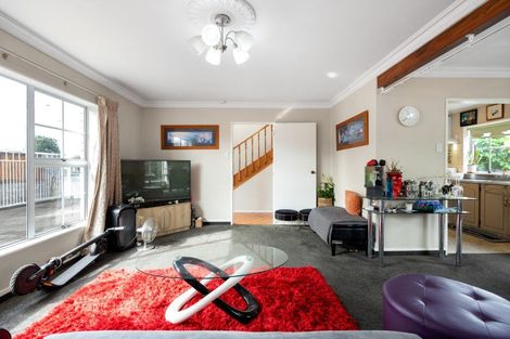 Photo of property in 2/165 River Road, Hamilton East, Hamilton, 3216