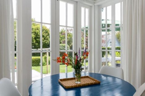 Photo of property in 24 Dunn Street, Egmont Village, 4372