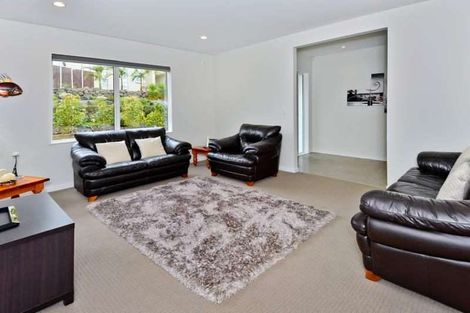 Photo of property in 113 Laurel Oak Drive, Schnapper Rock, Auckland, 0632