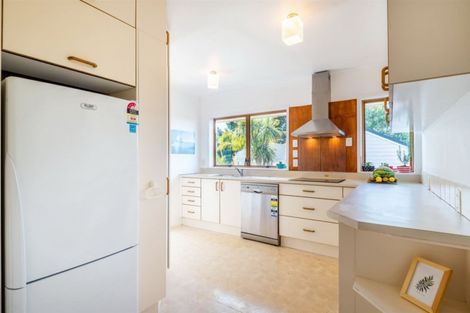 Photo of property in 14 Calman Place, Chatswood, Auckland, 0626