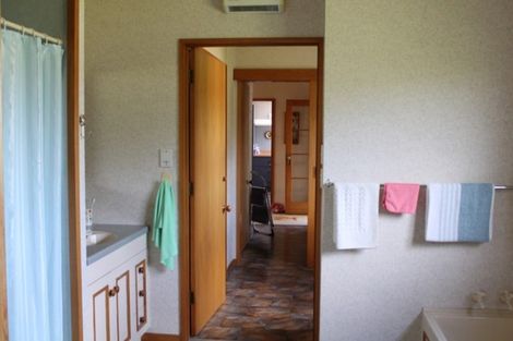 Photo of property in 466 Flora East, Makarewa, Invercargill, 9876