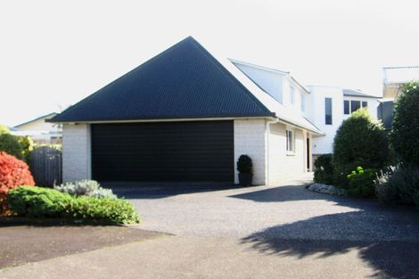 Photo of property in 49 Florence Avenue, Palmerston North, 4414