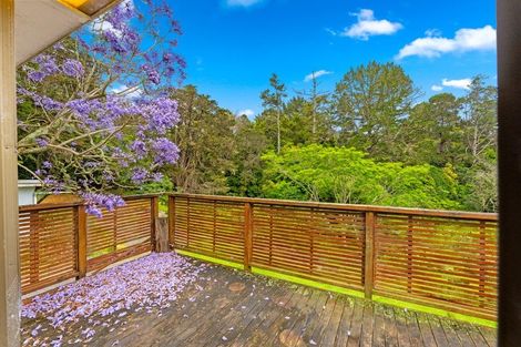 Photo of property in 10 Hobbs Road, Matakatia, Whangaparaoa, 0930