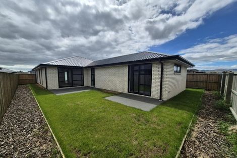 Photo of property in 30 Harry Manship Crescent, Halswell, Christchurch, 8025