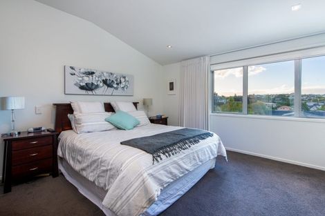 Photo of property in 103a Kowhai Road, Mairangi Bay, Auckland, 0630