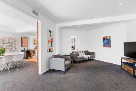 Photo of property in 24a Grafton Road, Roseneath, Wellington, 6011