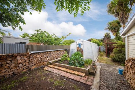 Photo of property in 18 Rongopai Street, Palmerston North, 4414