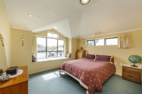 Photo of property in 79 Rangiora Avenue, Roslyn, Palmerston North, 4414