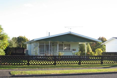 Photo of property in 43 Weka Place, Tokoroa, 3420