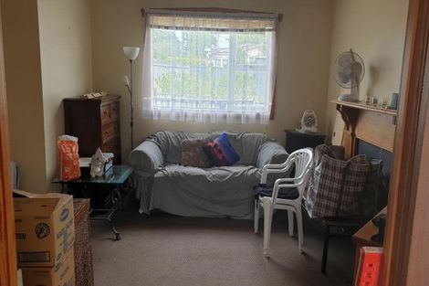 Photo of property in 115 Woodglen Road, Glen Eden, Auckland, 0602