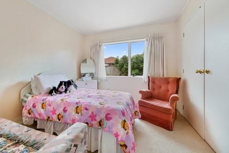 Photo of property in 114 Golfland Drive, Golflands, Auckland, 2013