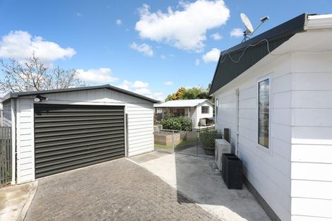 Photo of property in 10 Mansell Crescent, Bulls, 4818