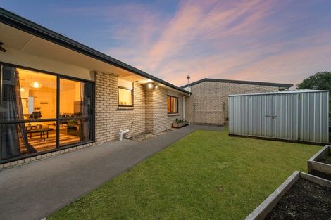 Photo of property in 14/12a Tironui Station Road East, Papakura, 2112